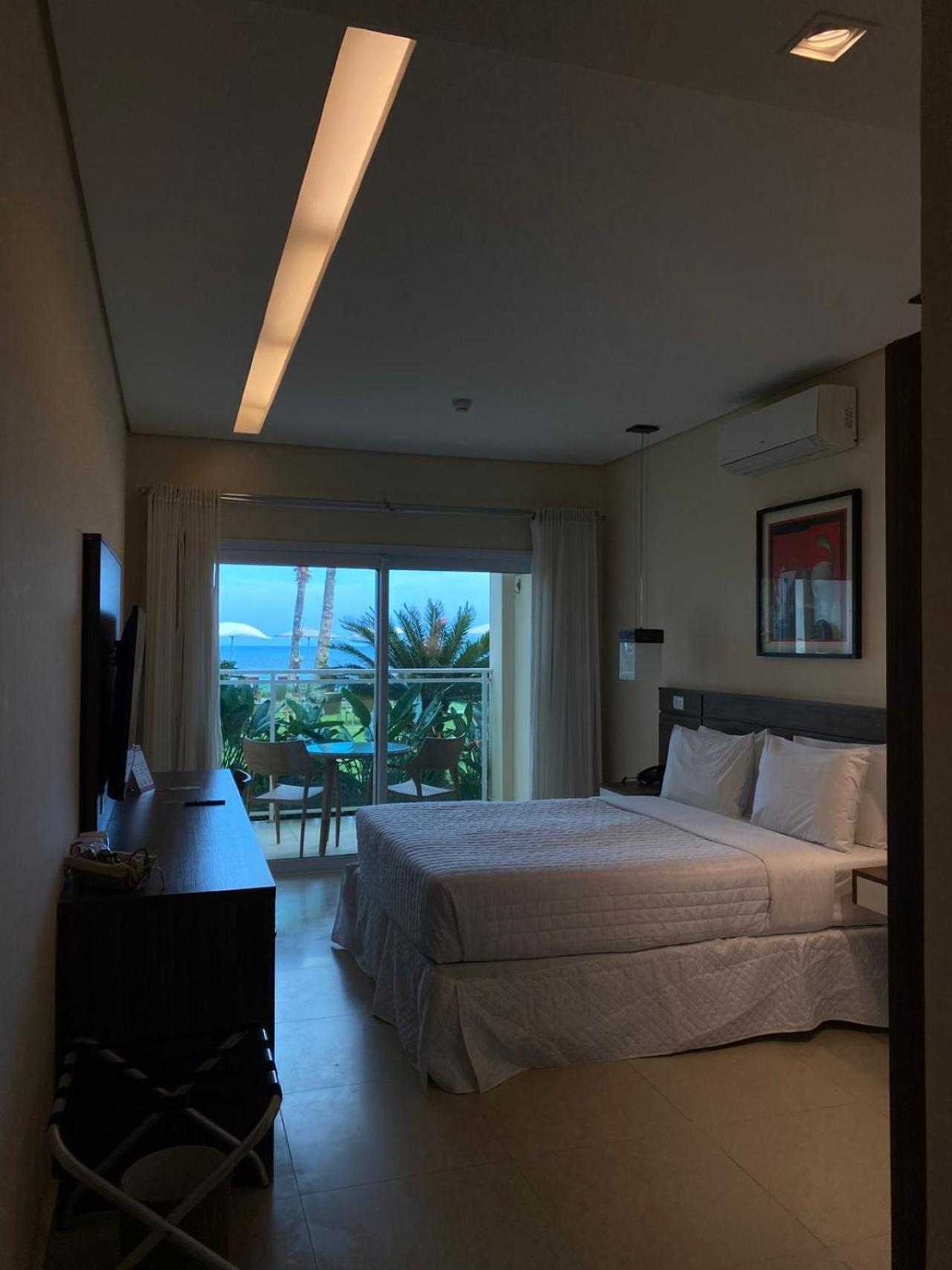 Amora Hotel Maresias Buitenkant foto