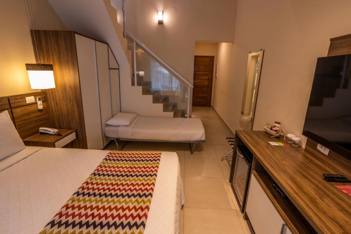 Amora Hotel Maresias Buitenkant foto