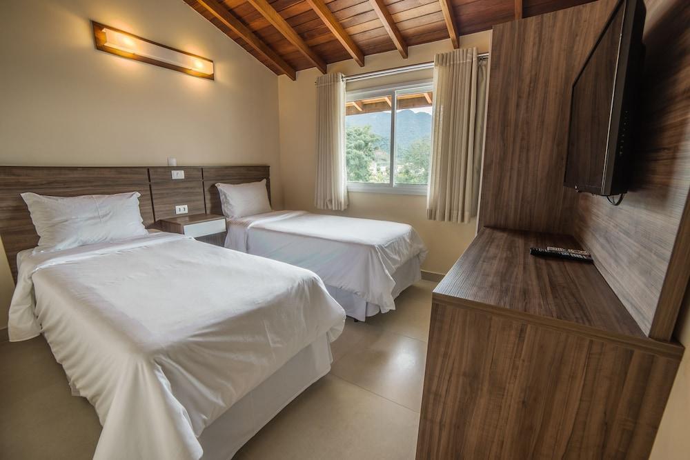 Amora Hotel Maresias Buitenkant foto